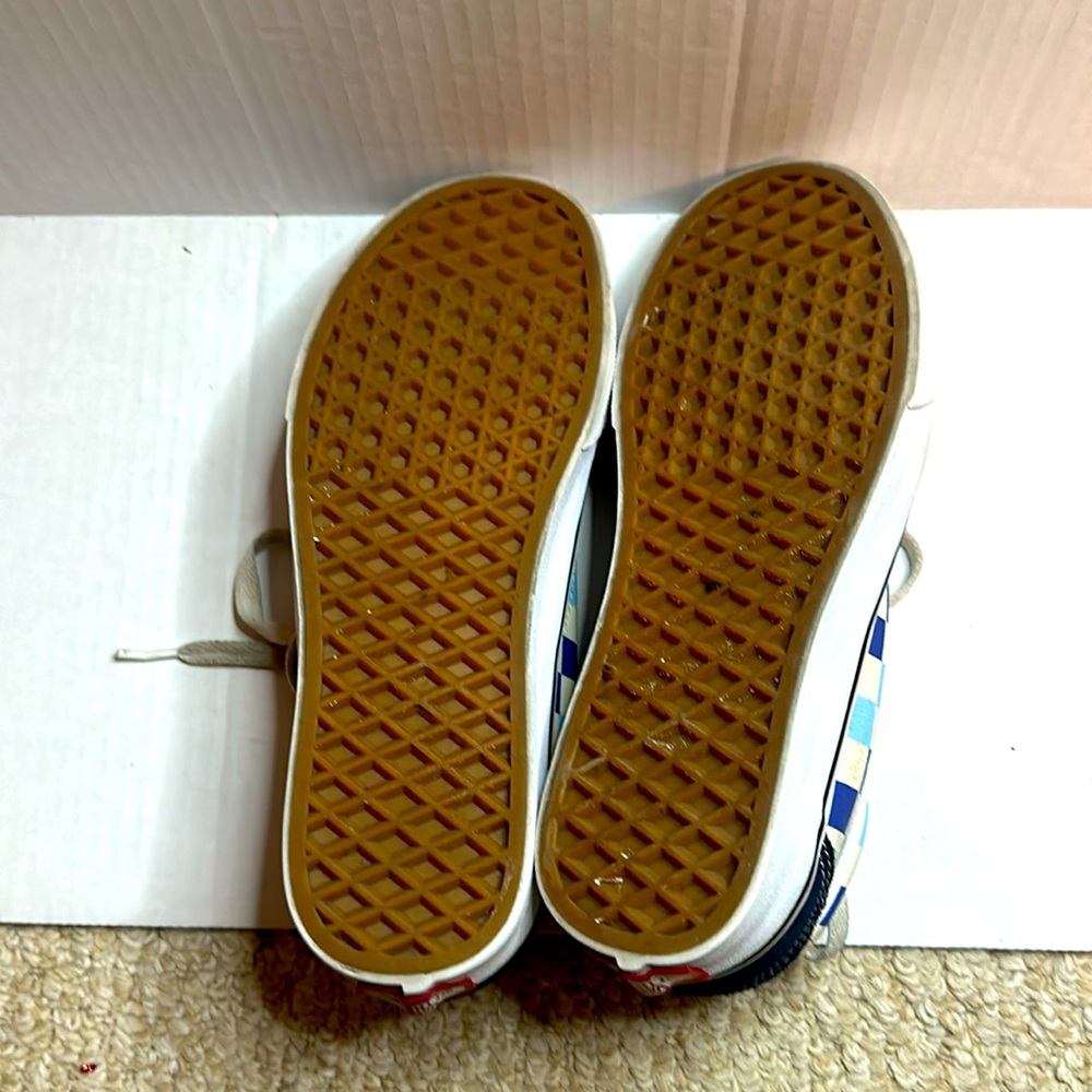 Vans - Picture 3 of 3